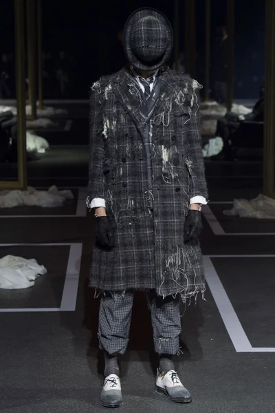 Look 11
